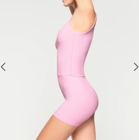 NWT SKIMS SOFT LOUNGE BOXER - Picture 3 of 7